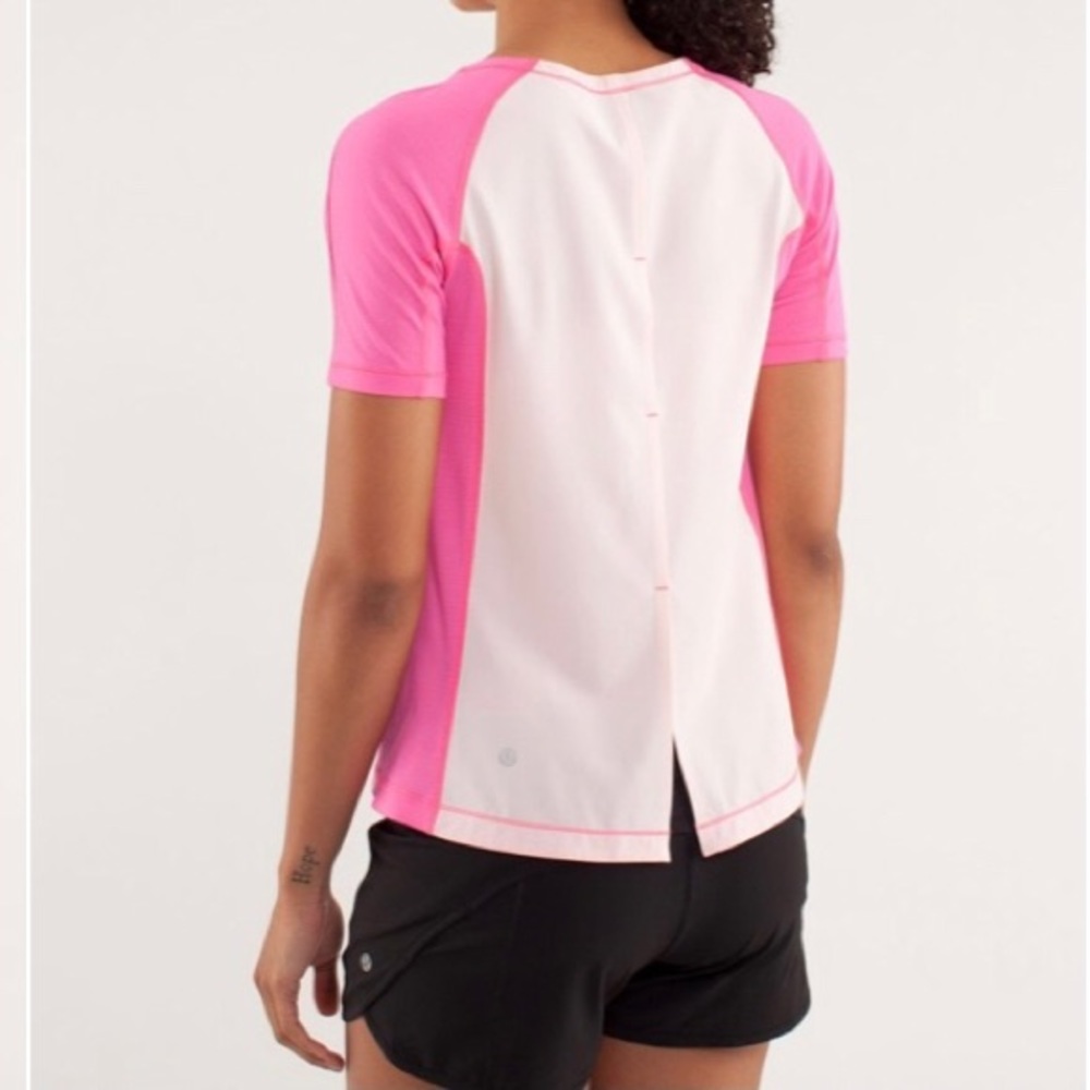 NWT 💖 Beautiful Lulu Lemon Run Top - Picture 2 of 12